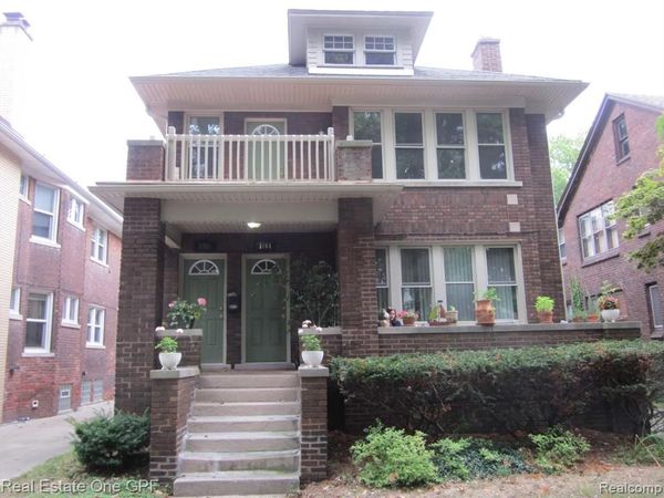 1016 BEACONSFIELD, Grosse Pointe Park, MI 48230