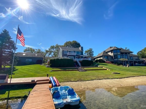 6628 Longworth Drive, Waterford Twp, MI 48329