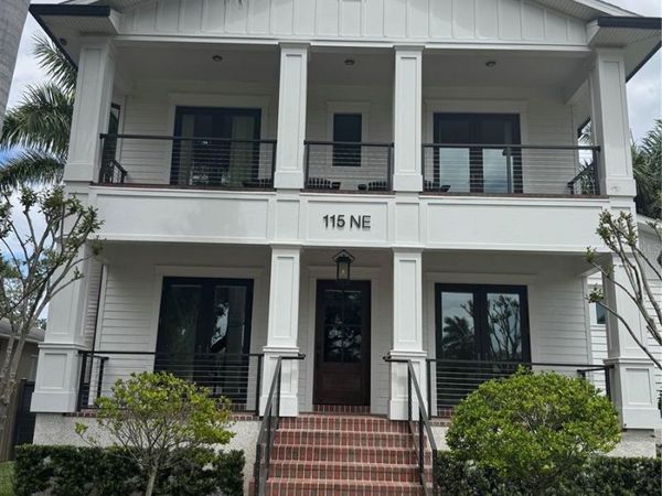 115 27TH AVENUE NE, ST PETERSBURG, FL 33704