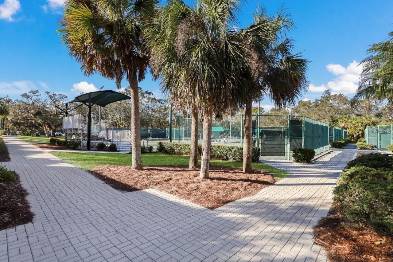 8652 54th Avenue Circle E, Bradenton, FL 34211 Photo