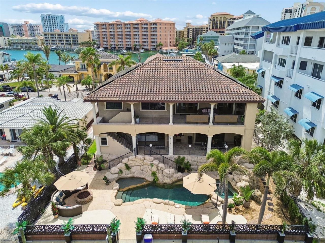 108 Bayside Drive, Clearwater Beach, FL 33767 Photo