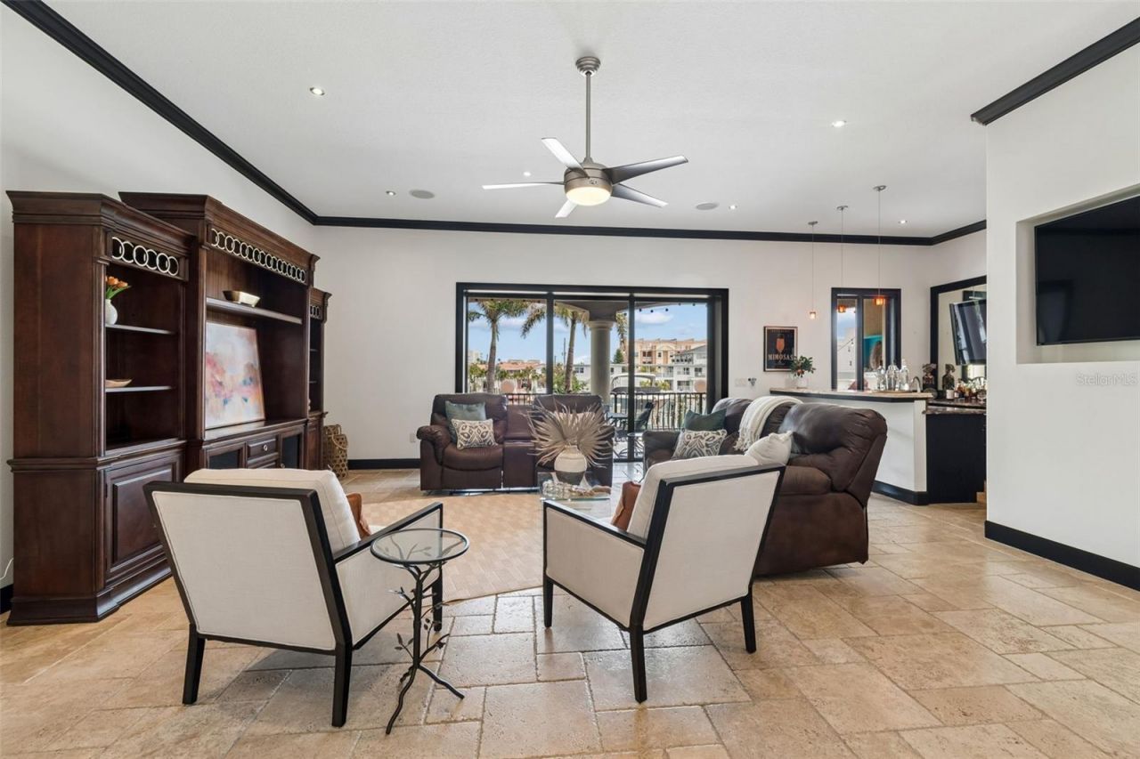 108 Bayside Drive, Clearwater Beach, FL 33767 Photo