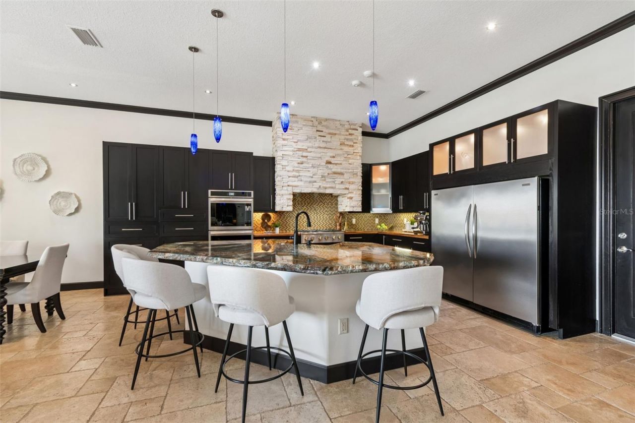 108 Bayside Drive, Clearwater Beach, FL 33767 Photo
