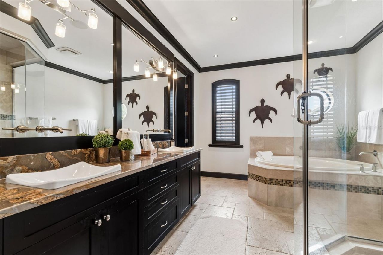 108 Bayside Drive, Clearwater Beach, FL 33767 Photo