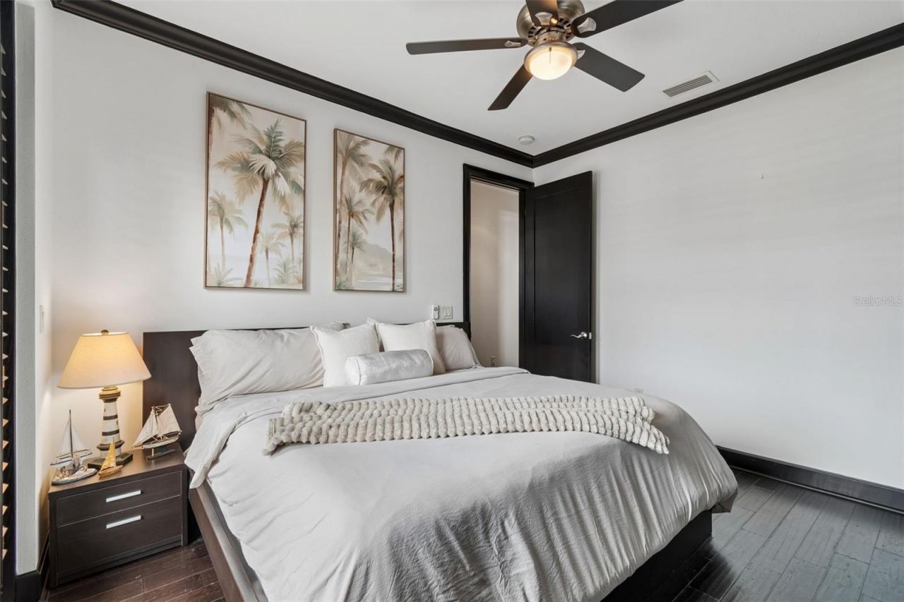 108 Bayside Drive, Clearwater Beach, FL 33767 Photo