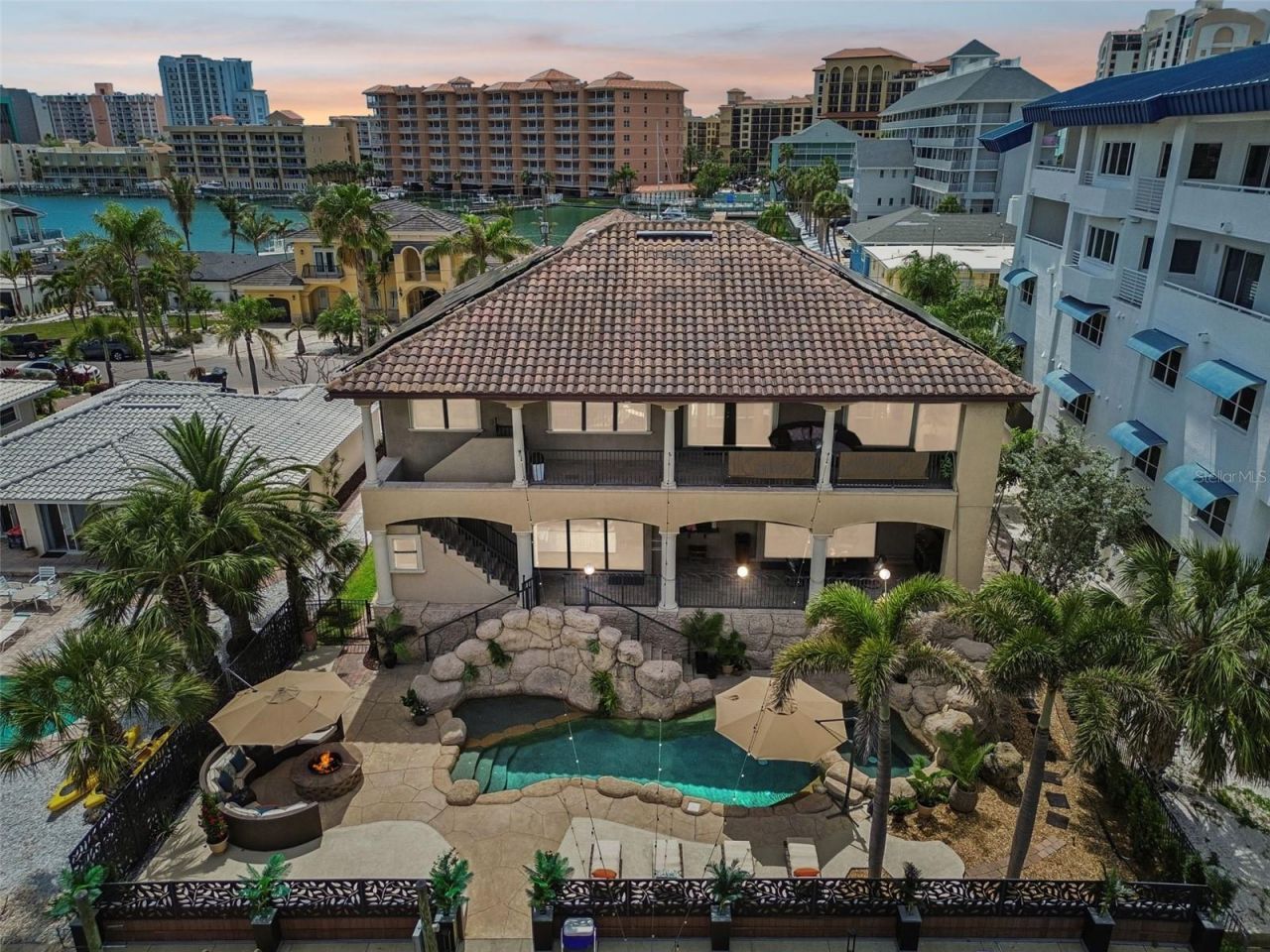 108 Bayside Drive, Clearwater Beach, FL 33767 Photo
