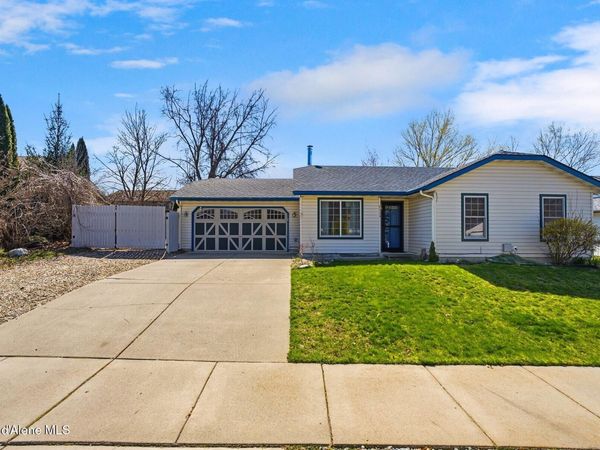 8402 W California ST, Rathdrum, ID 83858
