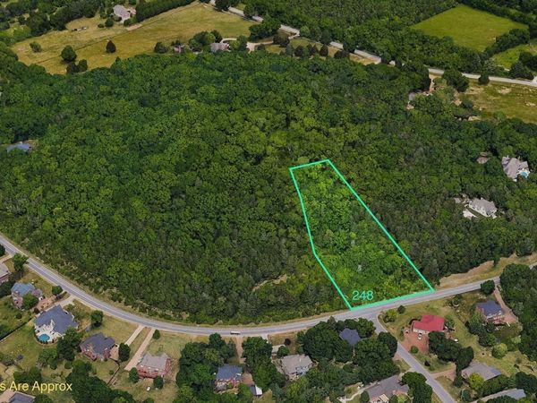 248 Spencer Creek Rd, Franklin, TN 37069