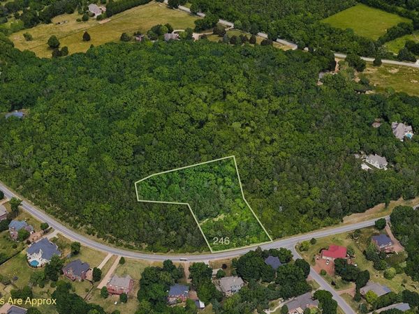 246 Spencer Creek Rd, Franklin, TN 37069