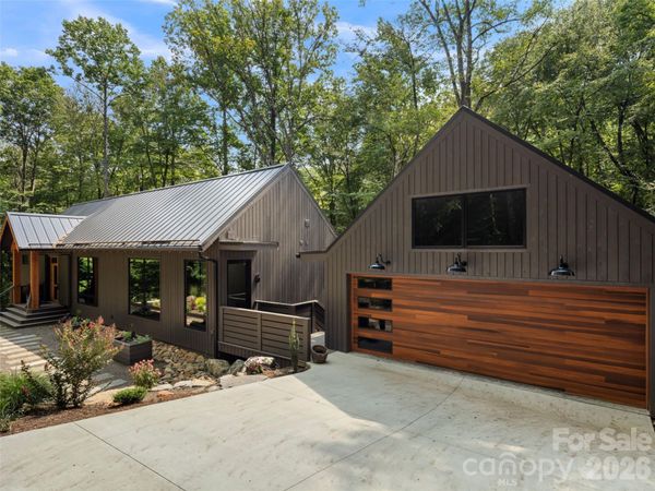 80 Hemlock Circle, Black Mountain, NC 28711