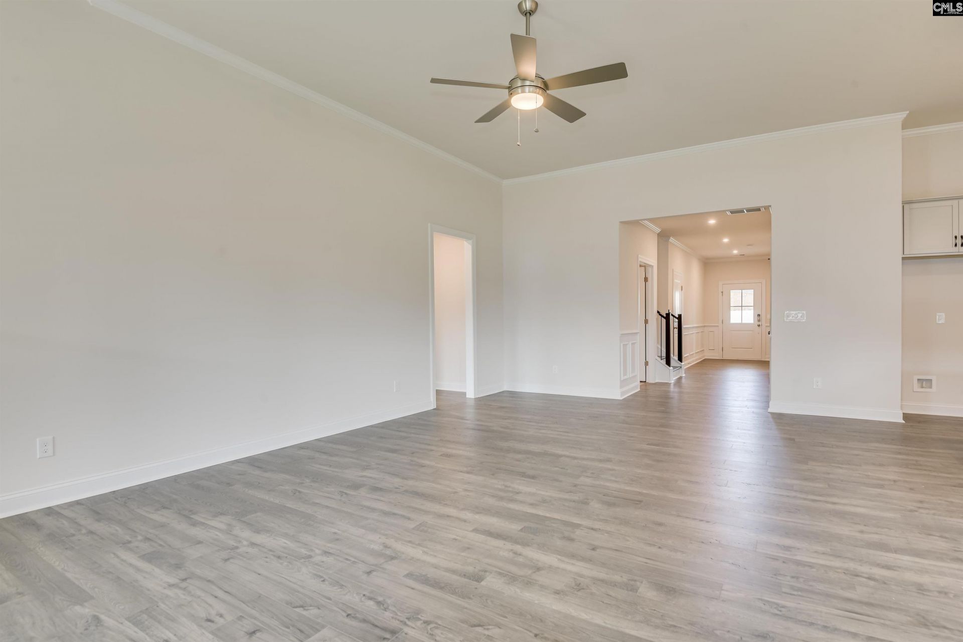 929 Oak Valley Drive  Photo 4