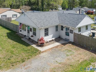 144 Cedar Drive, Dunnsville, VA 22454