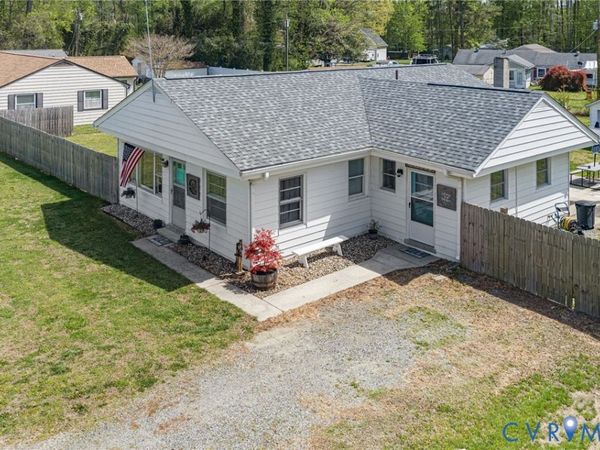 144 Cedar Drive, Dunnsville, VA 22454
