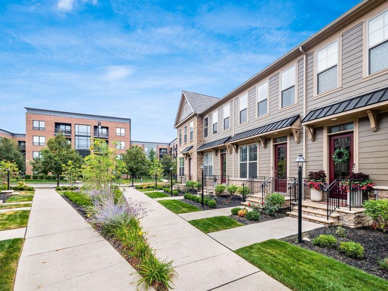 924 Pullman Place, Unit 32, Columbus, OH 43212 Photo 2