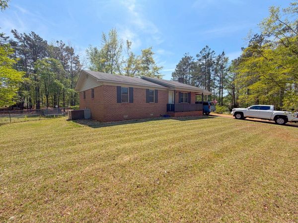 1549 WHITEHOUSE RD, Iuka, MS 38852