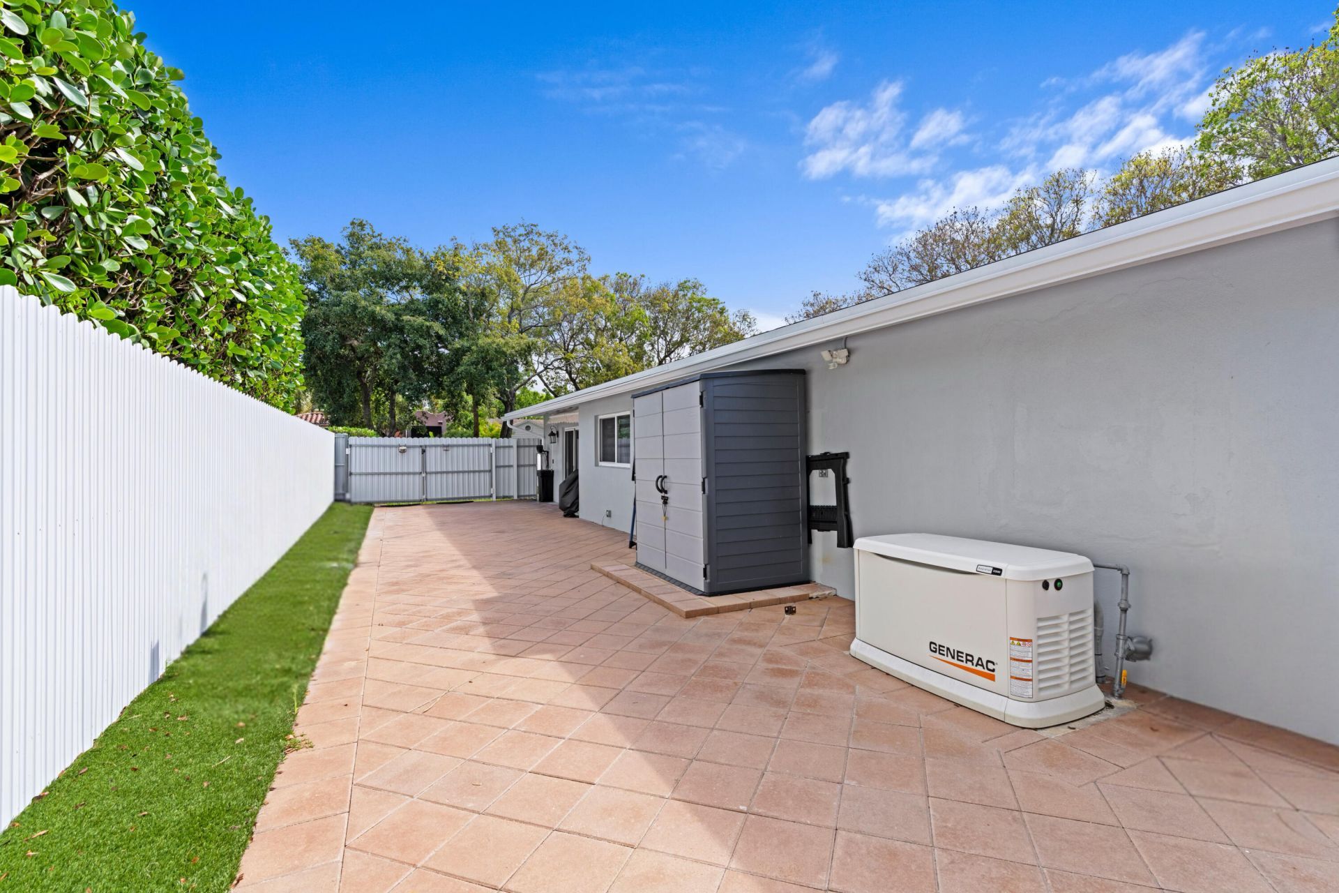 747 Avon Road, West Palm Beach, FL 33401 Photo