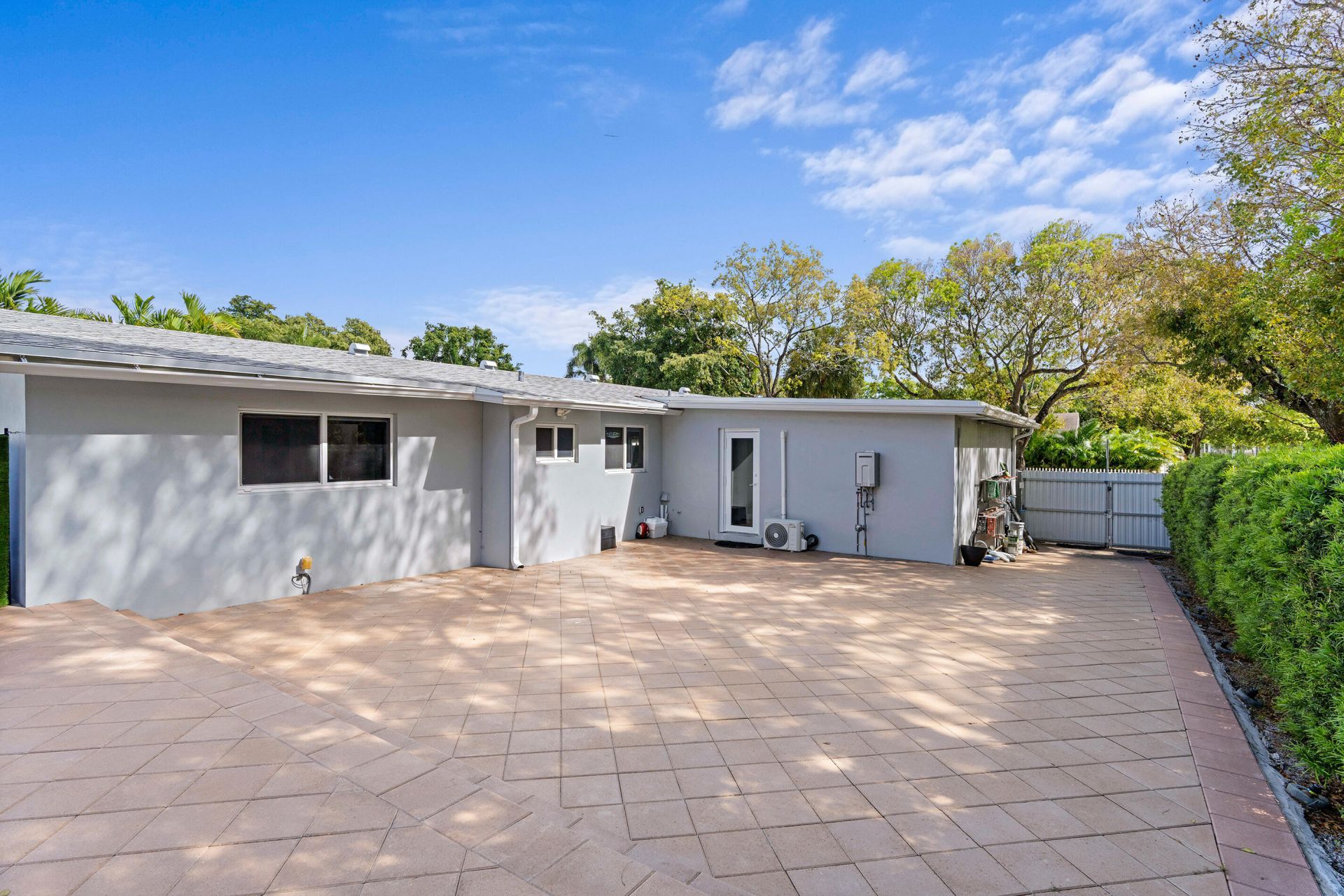 747 Avon Road, West Palm Beach, FL 33401 Photo