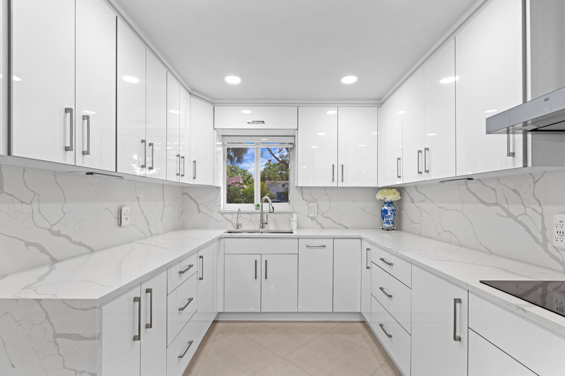 747 Avon Road, West Palm Beach, FL 33401 Photo