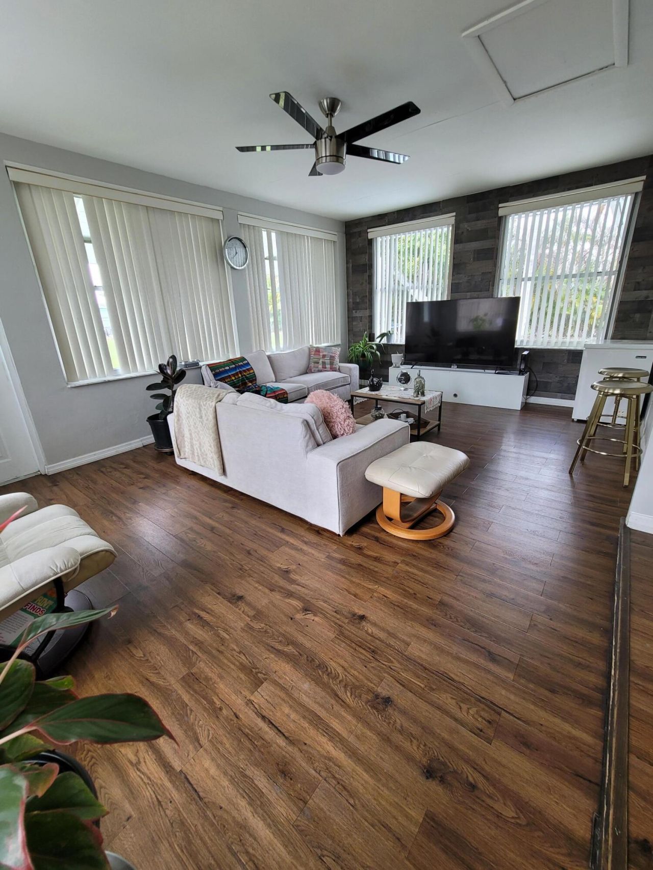 262 NE Floresta Drive, Port Saint Lucie, FL 34983 Photo