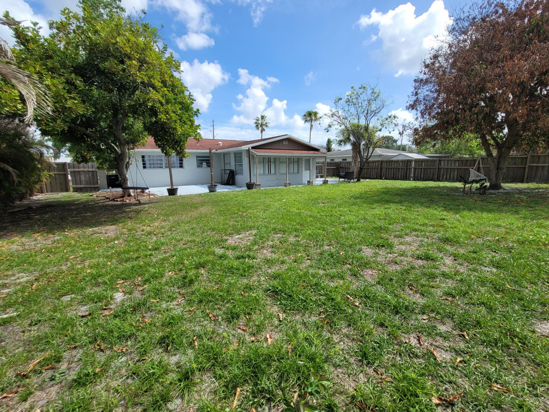 262 NE Floresta Drive, Port Saint Lucie, FL 34983 Photo