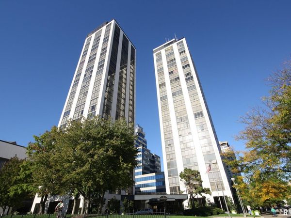 125 SW JEFFERSON Avenue, Unit W11W, Peoria, IL 61602