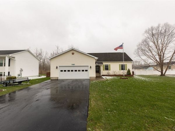 202 Lenox Lane, Canastota, NY 13032