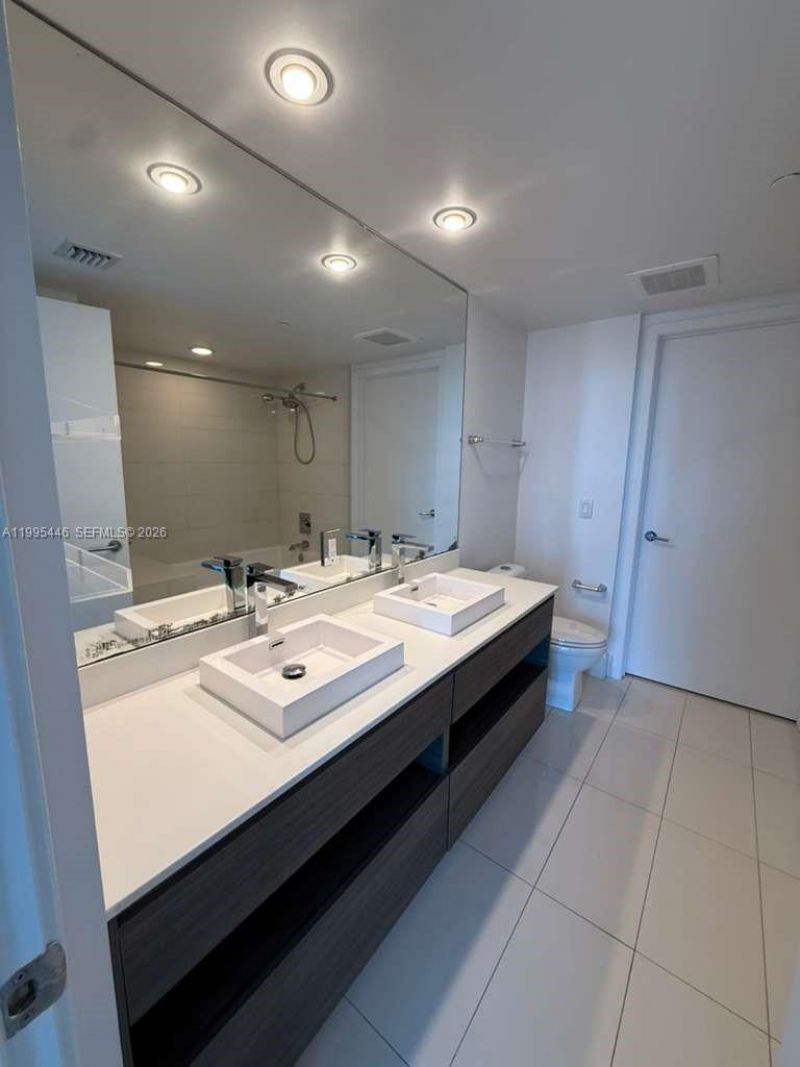 1100 S Miami Ave, Unit 2302, Miami, FL 33130 Photo