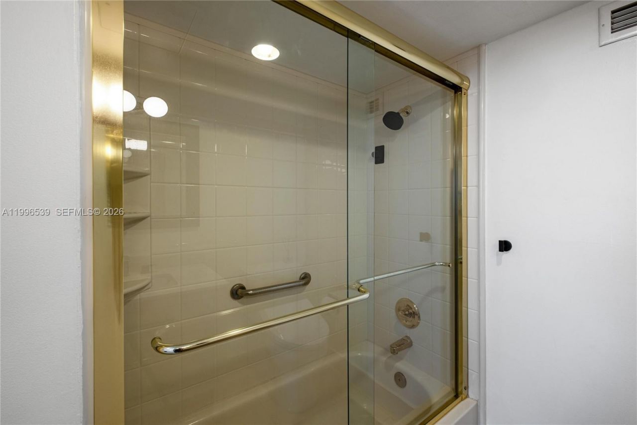 2150 Sans Souci Blvd, Unit A1607, North Miami, FL 33181 Photo