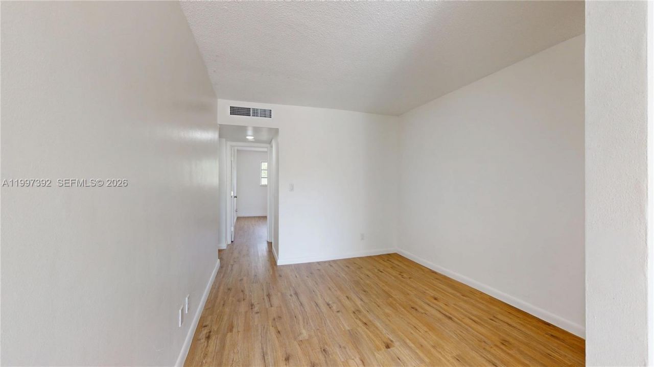 2463 Coral Way, Unit 21, Miami, FL 33145 Photo