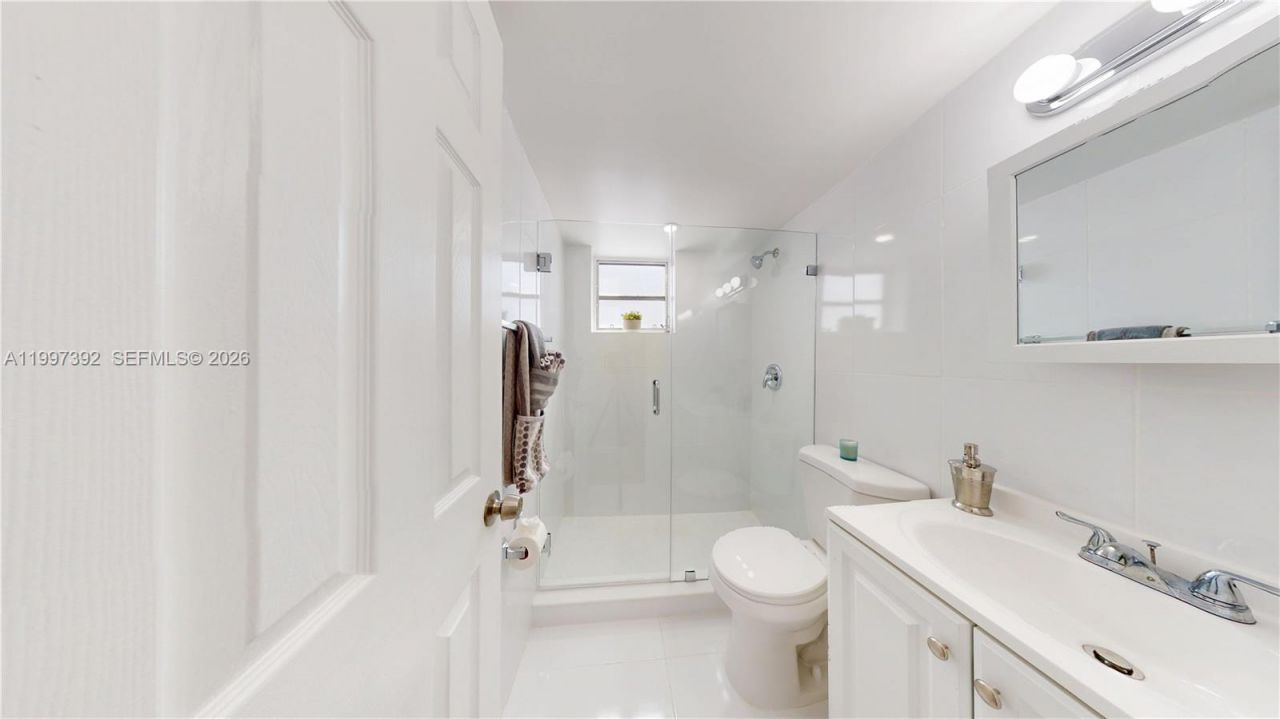 2463 Coral Way, Unit 21, Miami, FL 33145 Photo