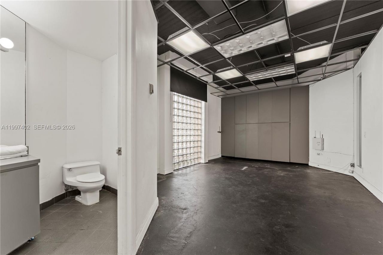 20199 NE 16th Pl, Unit 20199, Miami, FL 33179 Photo