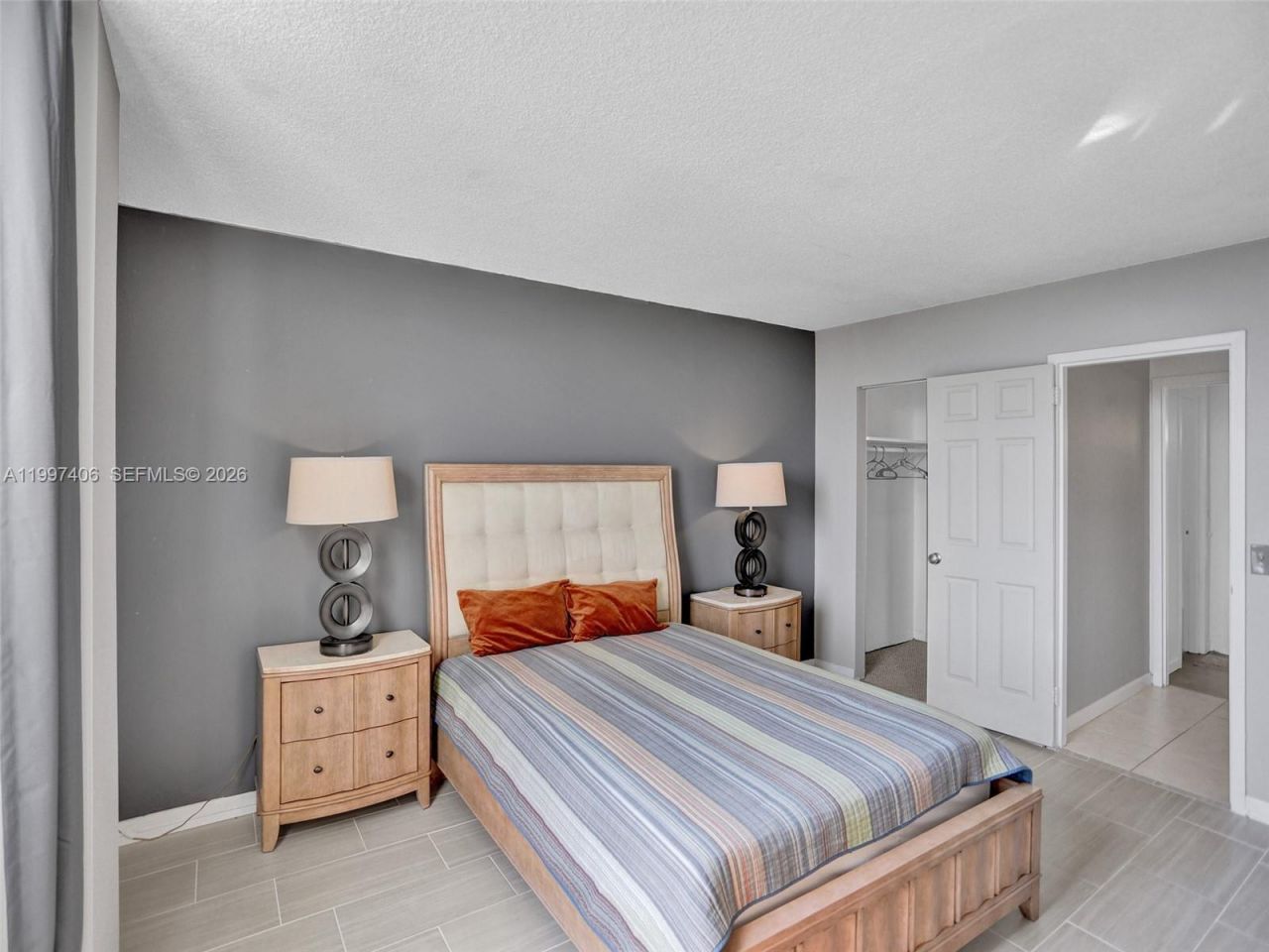 2020 NE 135th St, Unit 906, North Miami, FL 33181 Photo