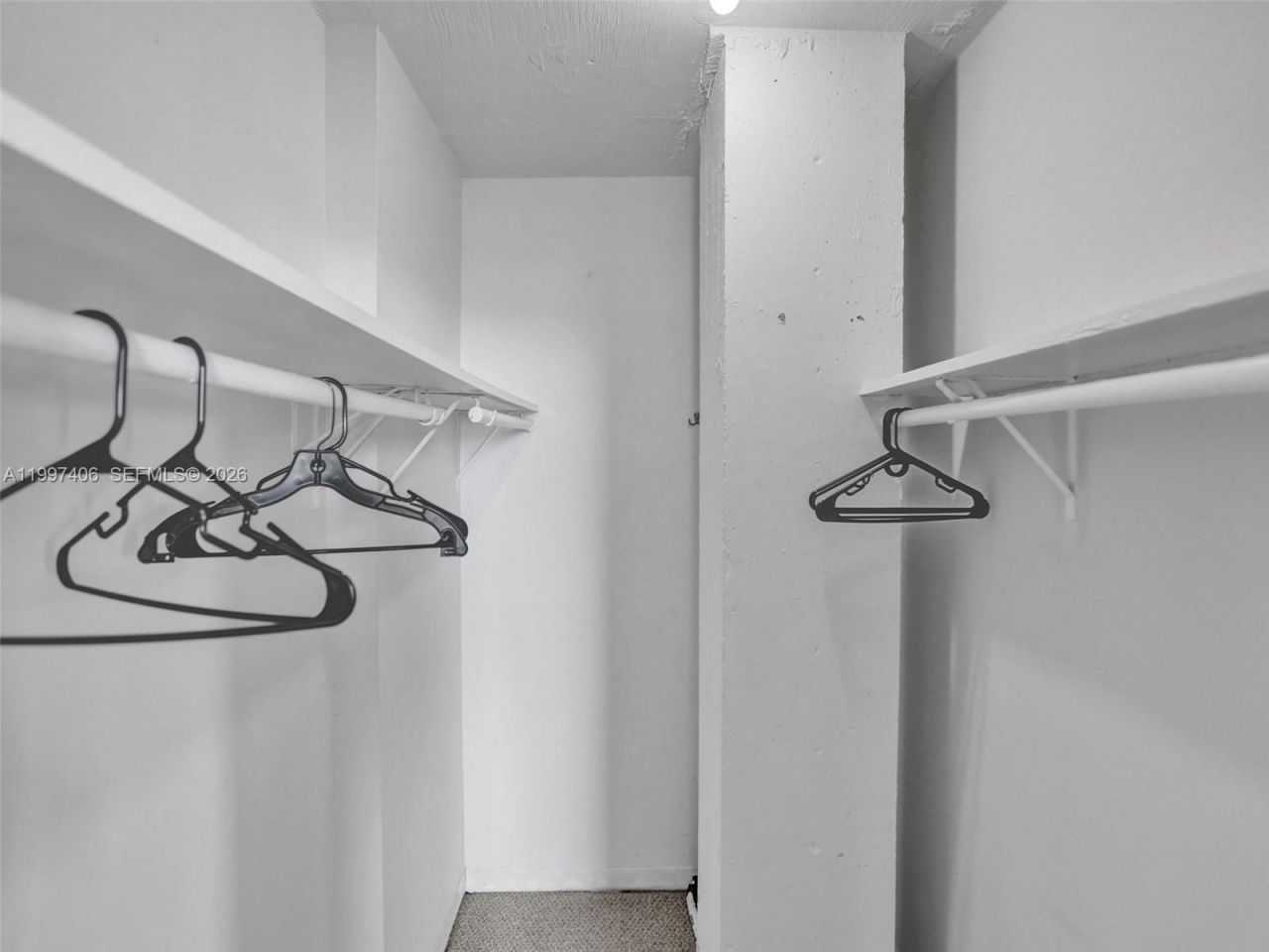 2020 NE 135th St, Unit 906, North Miami, FL 33181 Photo