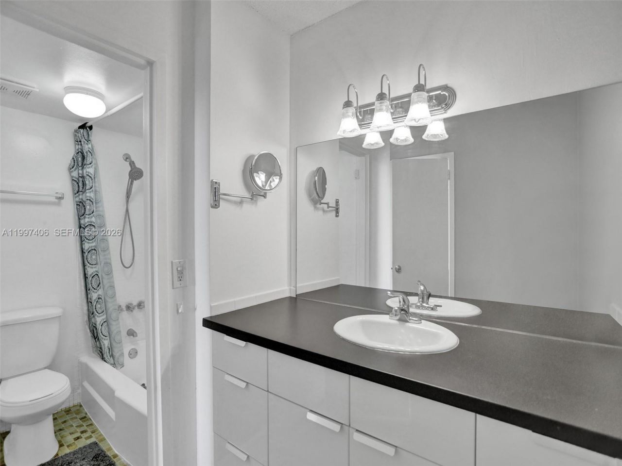 2020 NE 135th St, Unit 906, North Miami, FL 33181 Photo