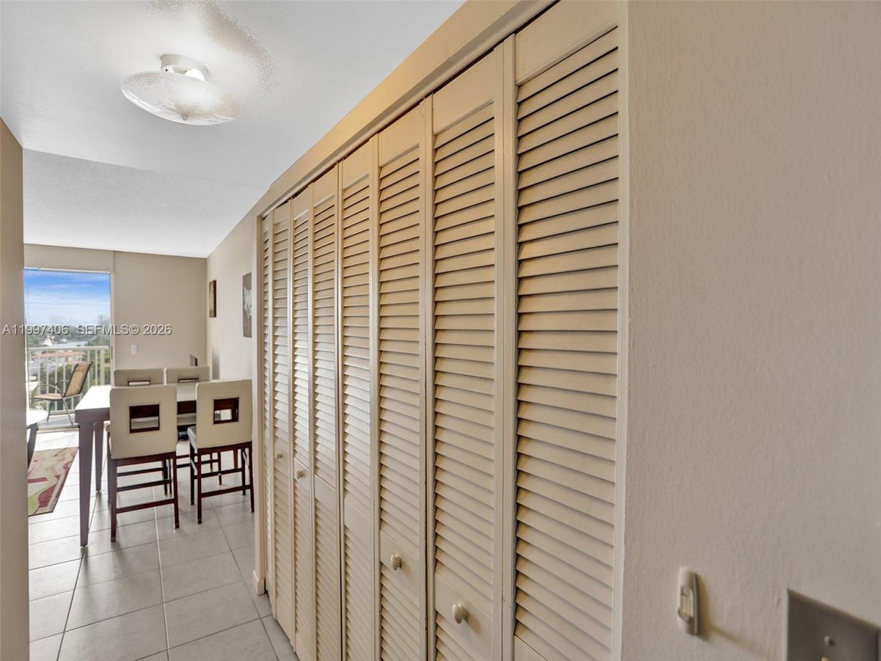 2020 NE 135th St, Unit 906, North Miami, FL 33181 Photo