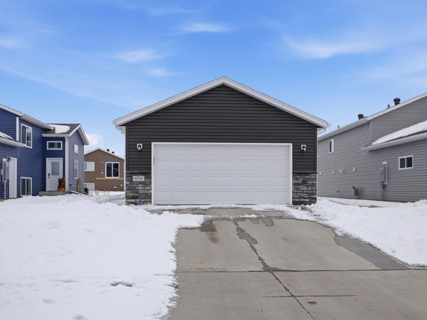 6718 69th Avenue S, Horace, ND 58047