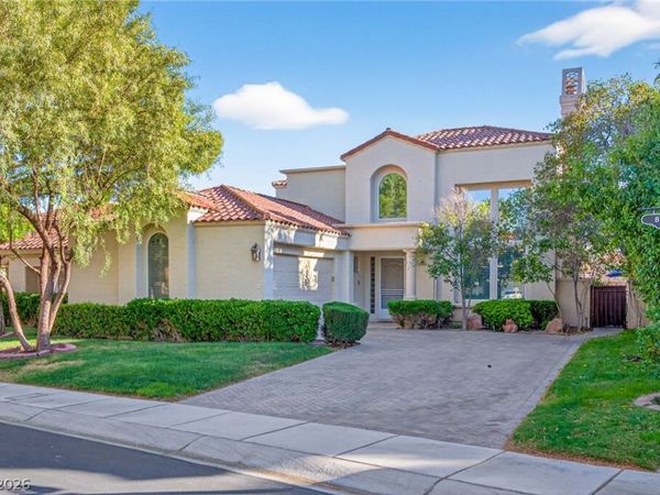 8389 Turtle Creek Circle, Las Vegas, NV 89113