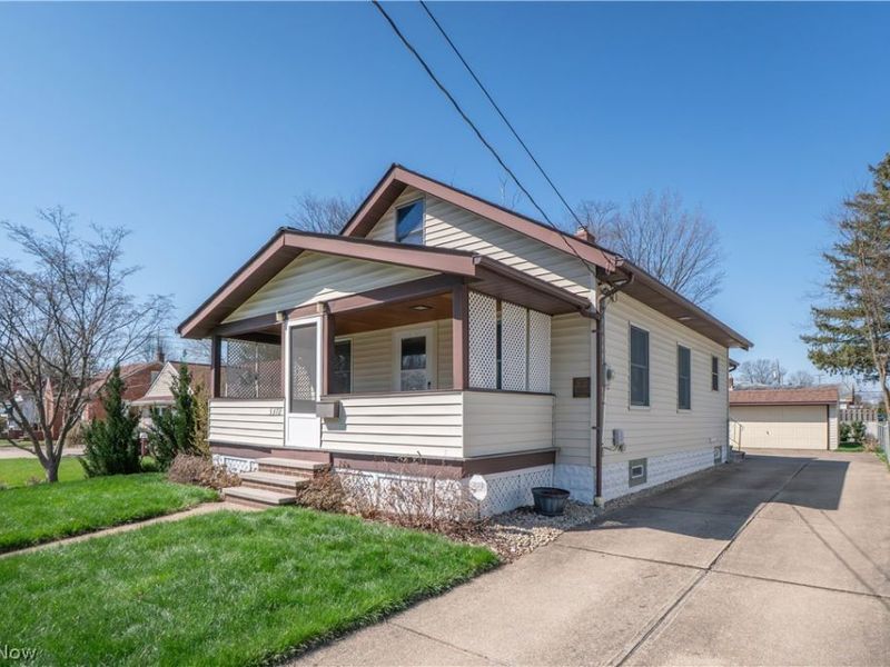 5372 Porter Road , North Olmsted, OH 44070 Photo 1