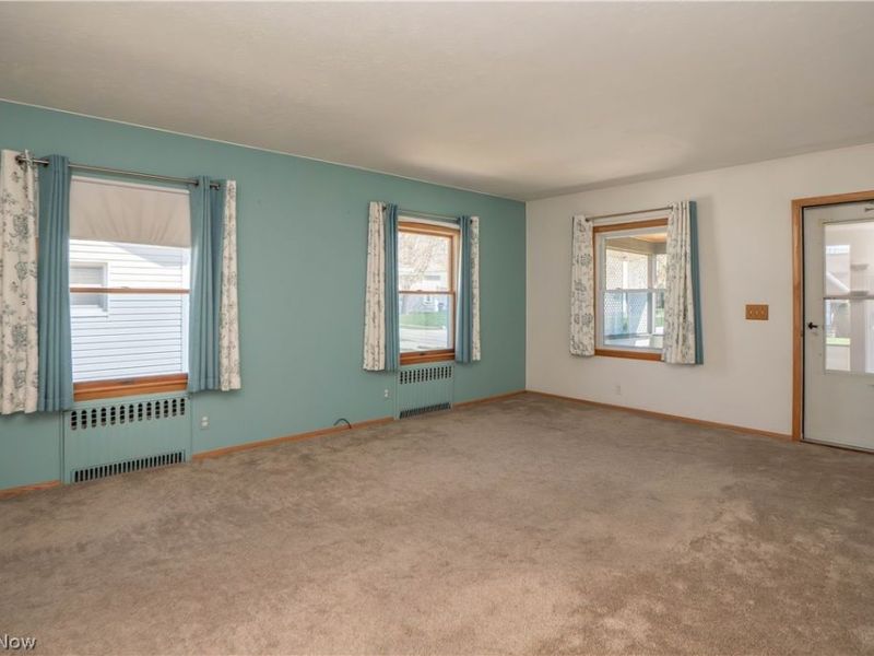 5372 Porter Road , North Olmsted, OH 44070 Photo 3