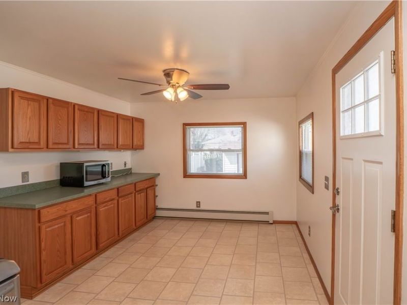 5372 Porter Road , North Olmsted, OH 44070 Photo 8