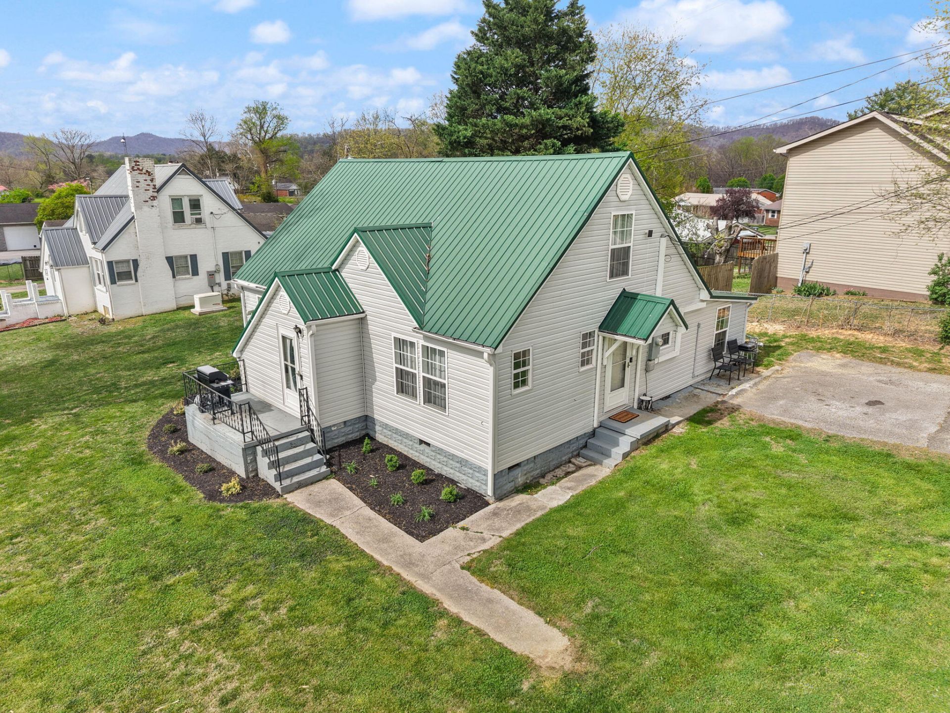 31 Cemetery Road, Williamsburg, KY 40769