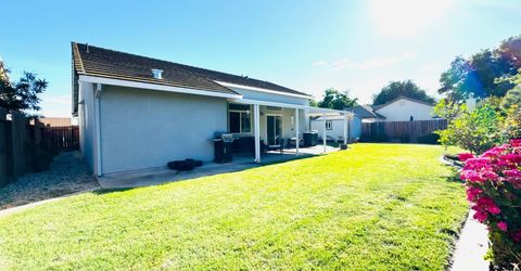 775 Oldenburg Way, Galt, CA 95632 Photo