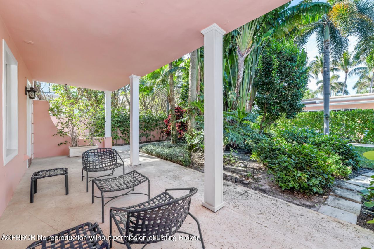 134 Peruvian Avenue, Unit H104, Palm Beach, FL 33480 Photo