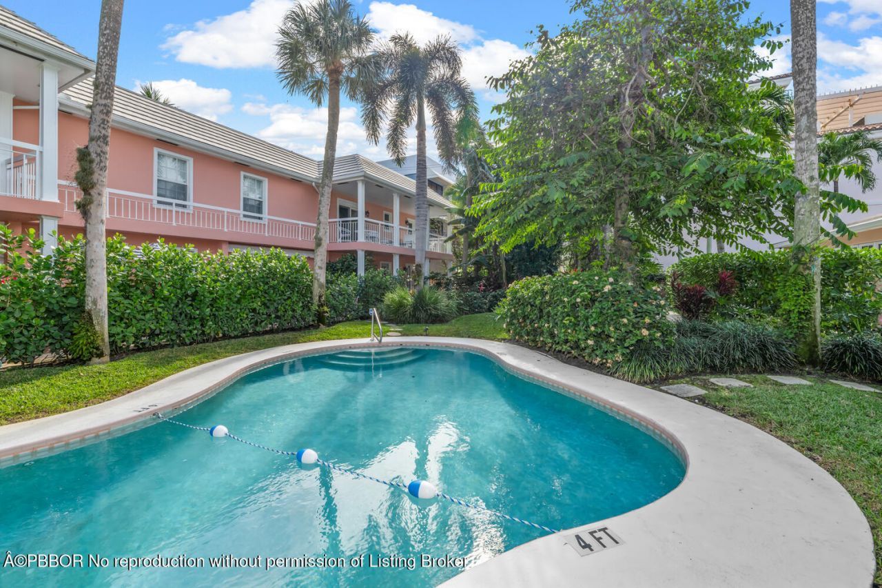 134 Peruvian Avenue, Unit H104, Palm Beach, FL 33480 Photo