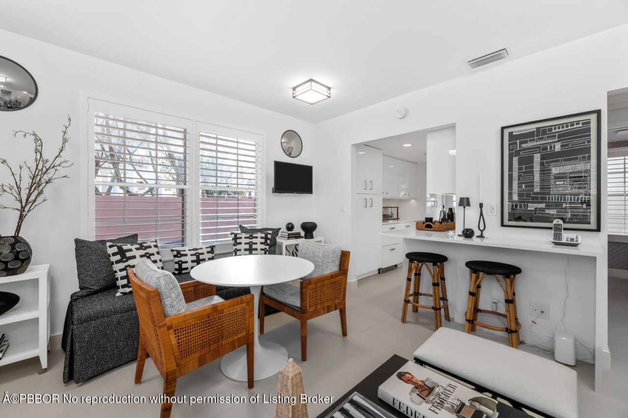 134 Peruvian Avenue, Unit H104, Palm Beach, FL 33480 Photo