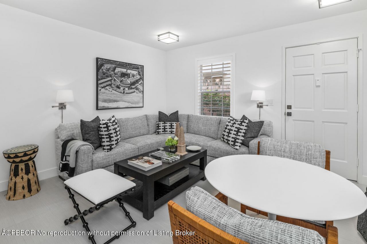 134 Peruvian Avenue, Unit H104, Palm Beach, FL 33480 Photo