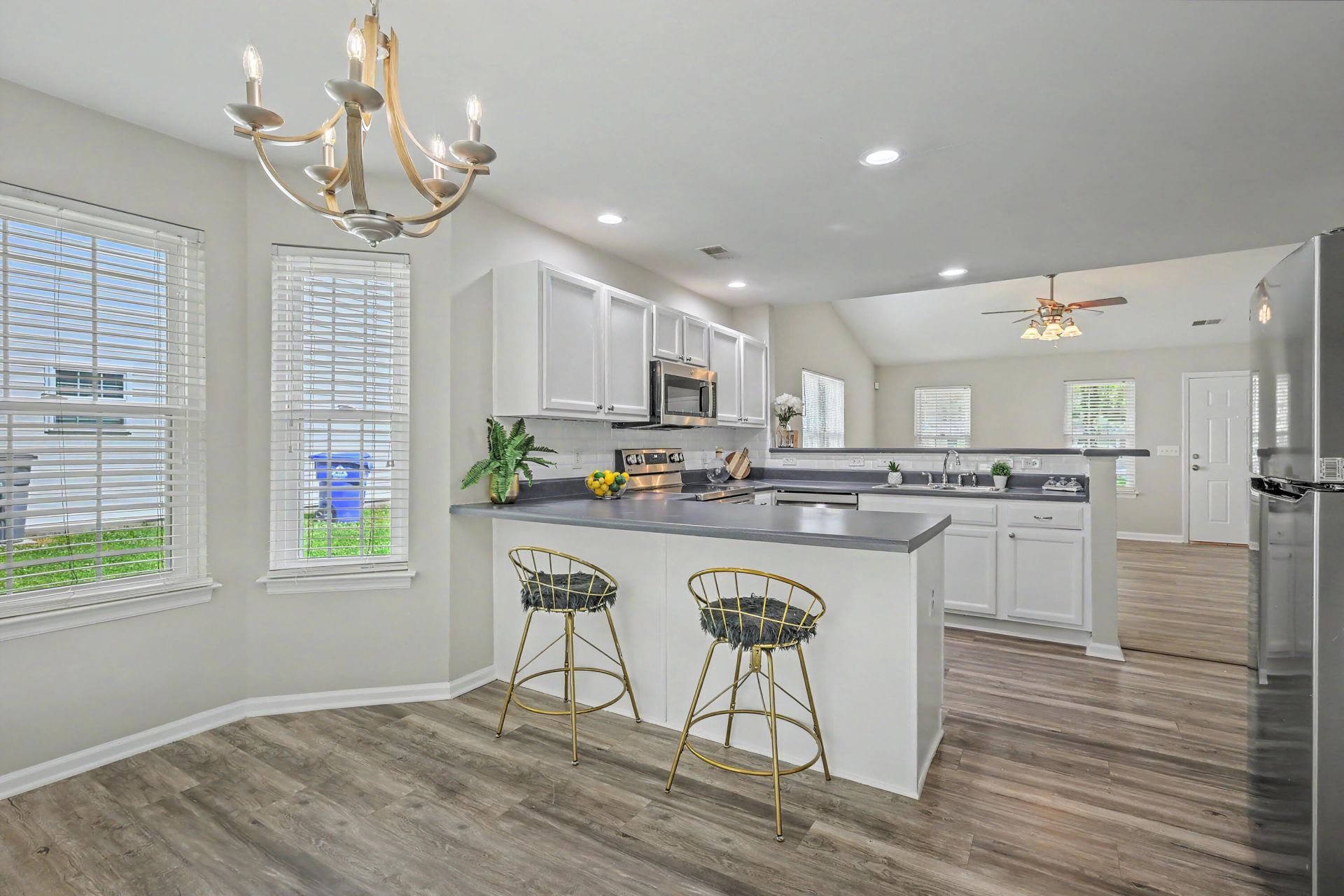 8059 Shadow Oak Drive Photo 7