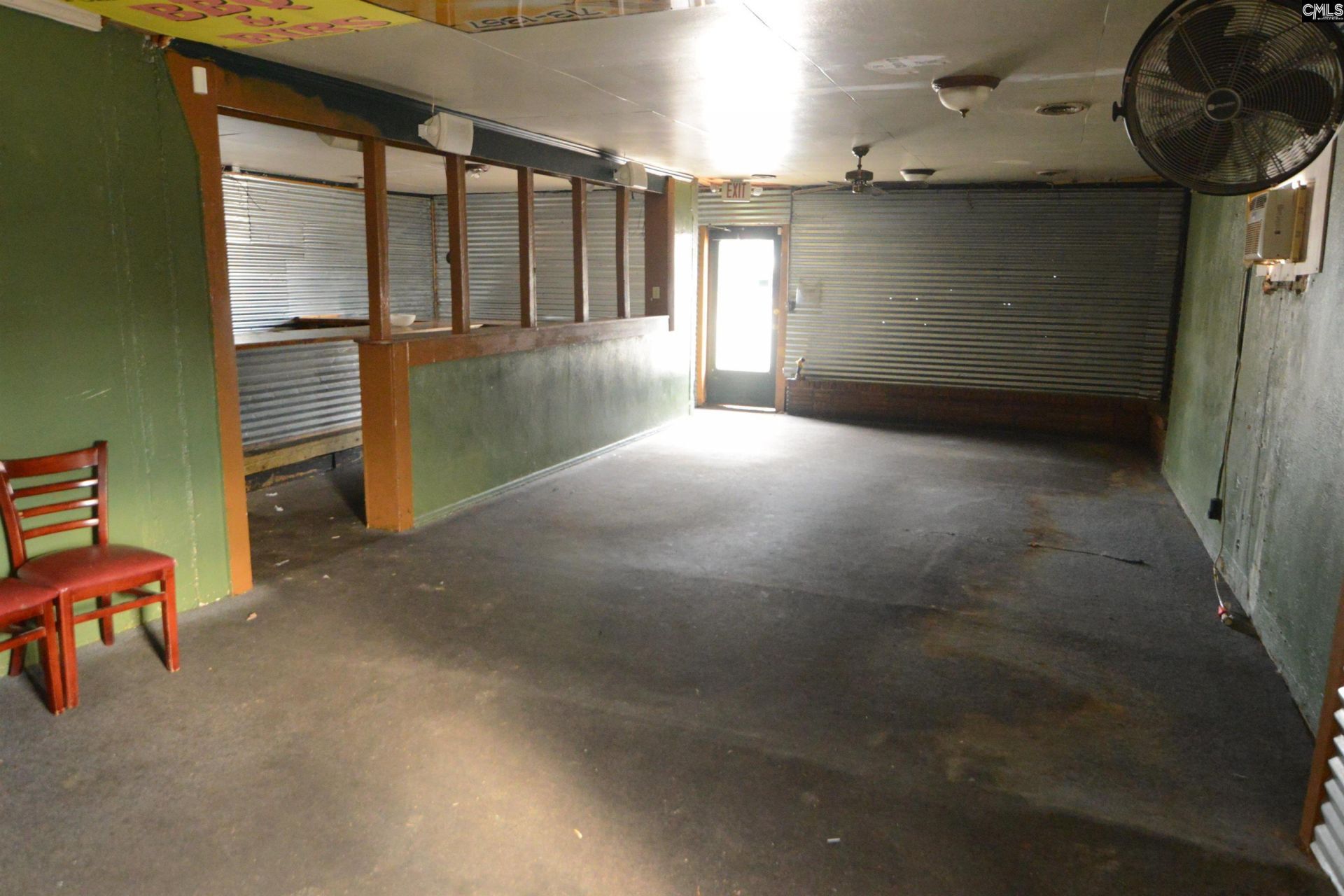 129 E Dekalb Street  Photo 4