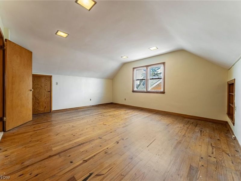 19605 Kewanee Avenue, Cleveland, OH 44119 Photo 22