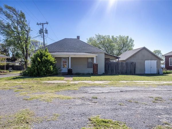 404 N State Street, Weatherford, OK 73096
